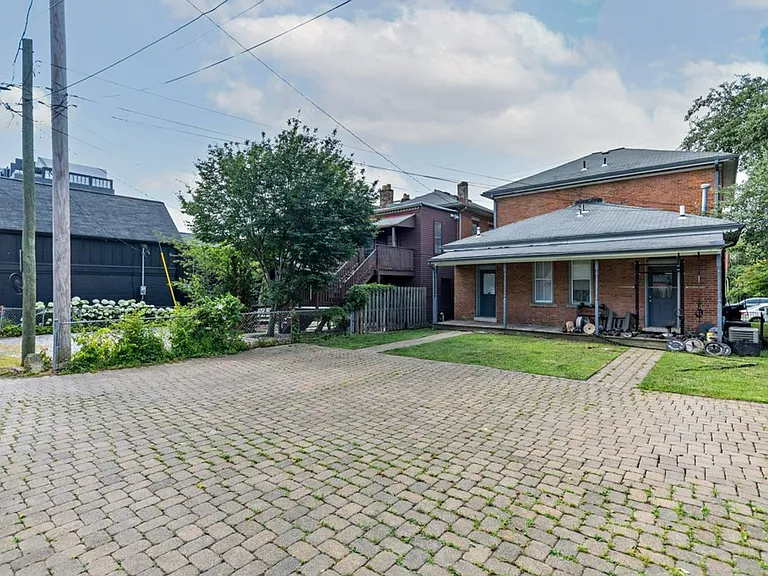 E Lincoln St 59-61 MLR — Photo 33