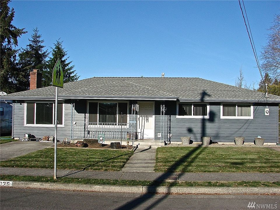 1st image of 1035 21st St SE