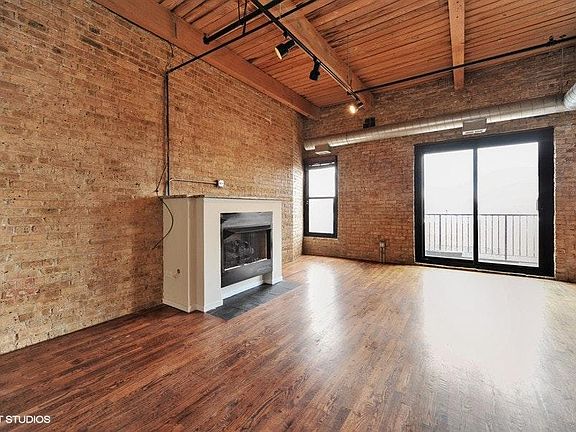 3rd image of 2161 N California Ave #0