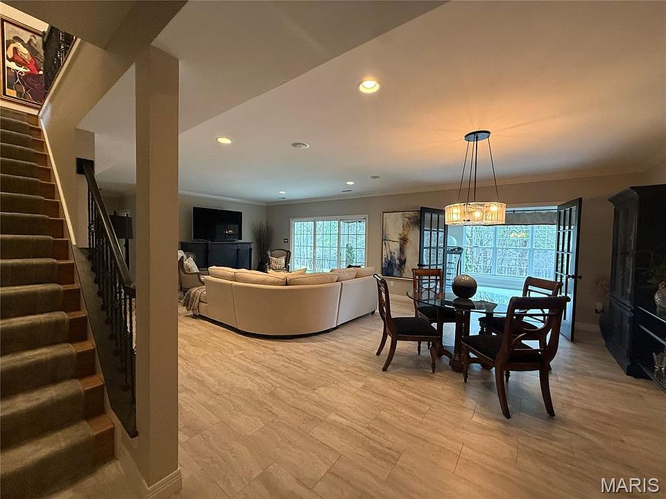 2nd image of 1574 Dietrich Chase Ln