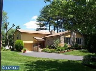 405 W Country Club Ct, Cherry Hill, NJ 08003