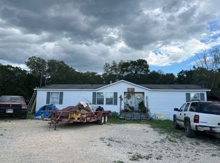 757 Lake Forest Rd, Pipe Creek, TX 78063