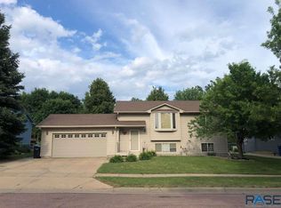 4708 S Plateau Trl, Sioux Falls, SD 57106