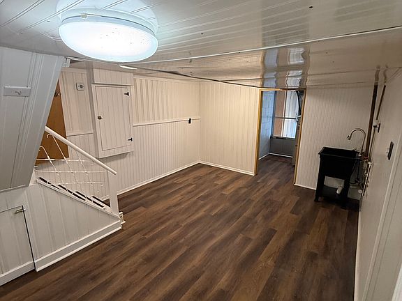 5th image of 408 Pershing Ave #1