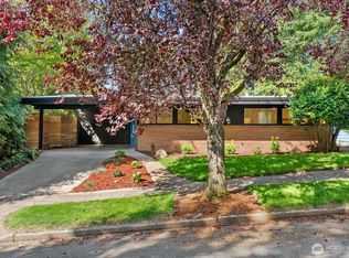 Balchs Wedgwood 03, Seattle, WA 98115