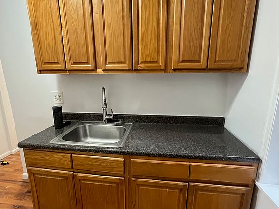 5th image of 448 E 22nd St APT 2B