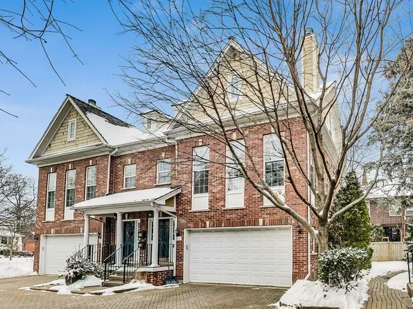 1807 Grove St #1807, Glenview, IL 60025