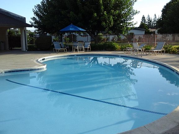 2nd image of 796 Villa Teresa Way #796
