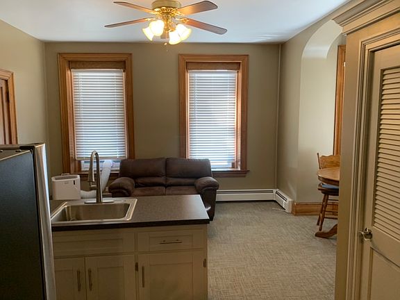 3rd image of 110 Lincolnway E #A