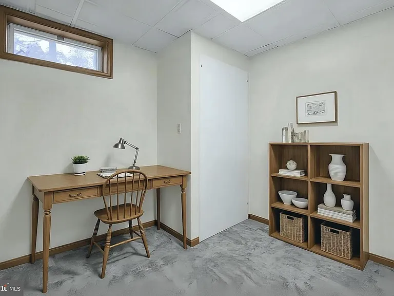 22397 Armstrong Dr — Photo 37