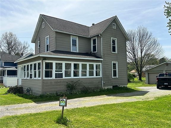 2nd image of 403 Centennial Ave