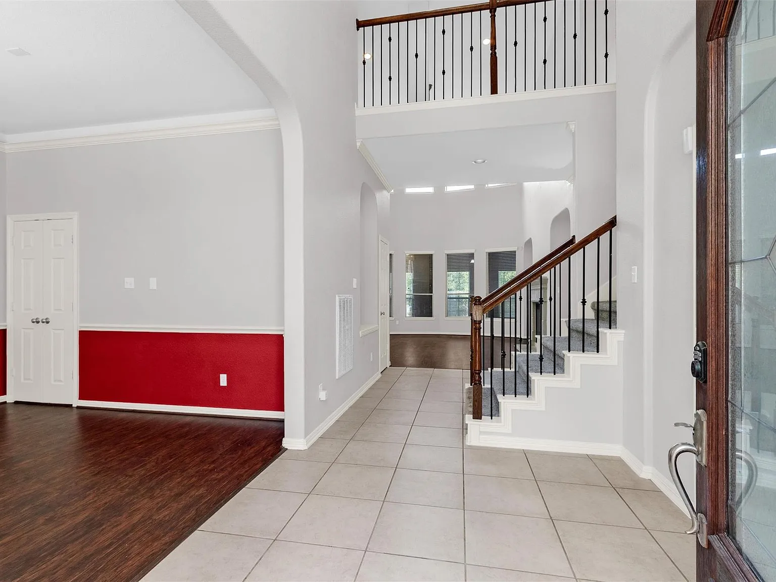 4 bed, 3.5 bath, 3847 sqft, $3,500 — Photo 4