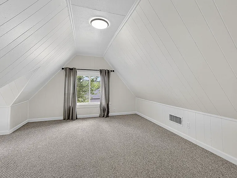 2601 S University Dr — Photo 12