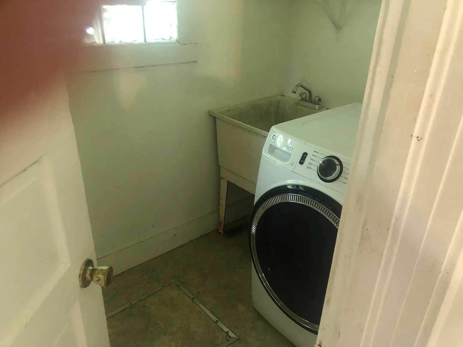 3 bed, 1.5 bath, 2000 sqft, $2,000 — Photo 4