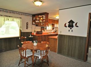 24815 Quincy Ave, Kansasville, WI 53139