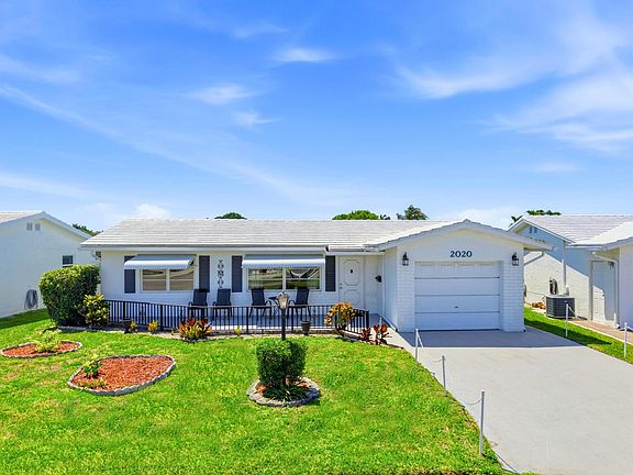 2nd image of 2020 SW 17th Avenue