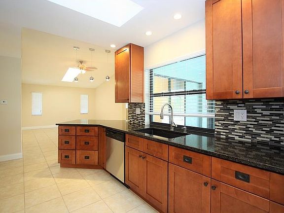 5th image of 4358 Mundella Cir