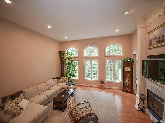 5th image of 4108 Forest Run Cir