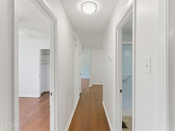 5th image of 3313 Cindy Ln