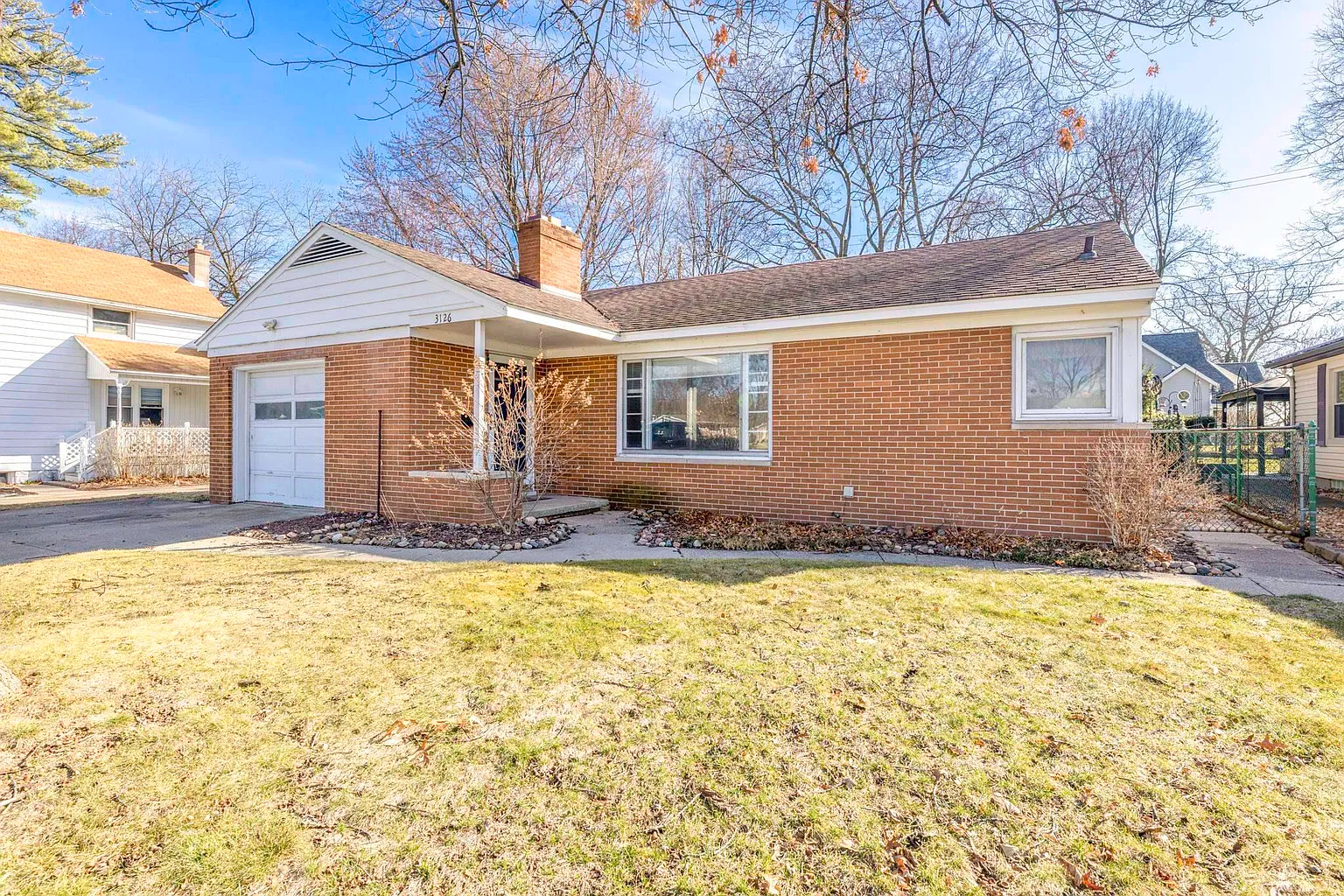 3126 Gratiot Ave photo 1