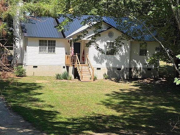 3rd image of 126 Deer Walk Lane