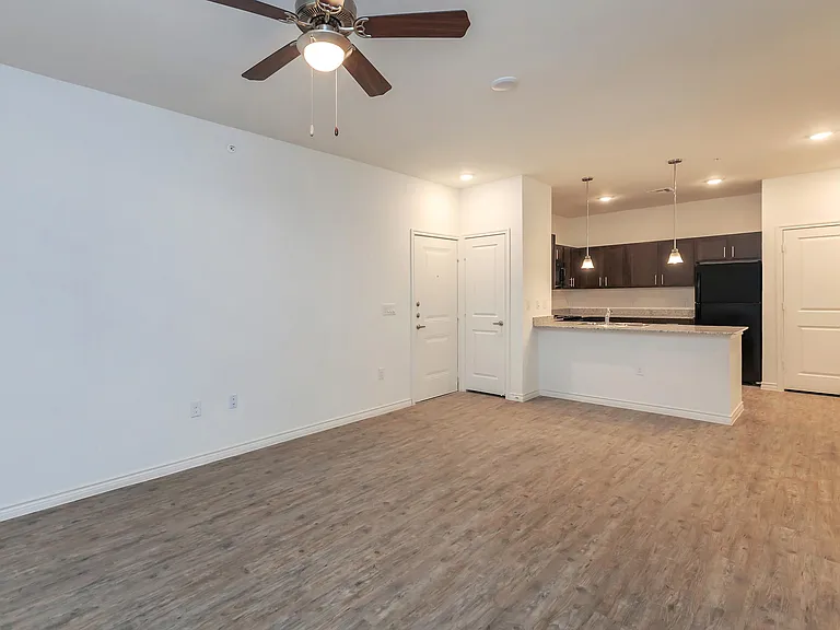 Alton Park Apartments — Photo 44