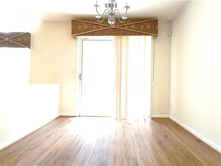 135 Friars Head Dr — Photo 4