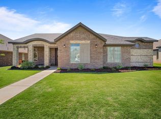 707 N 8th St, Wolfforth, TX 79382