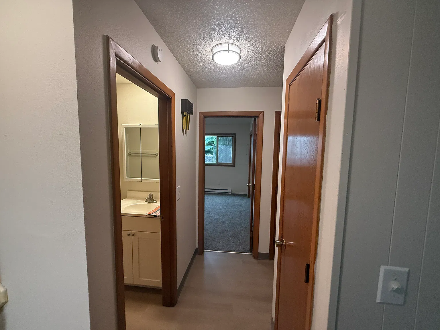 2 bed, 988 sqft, $1,625 — Photo 3