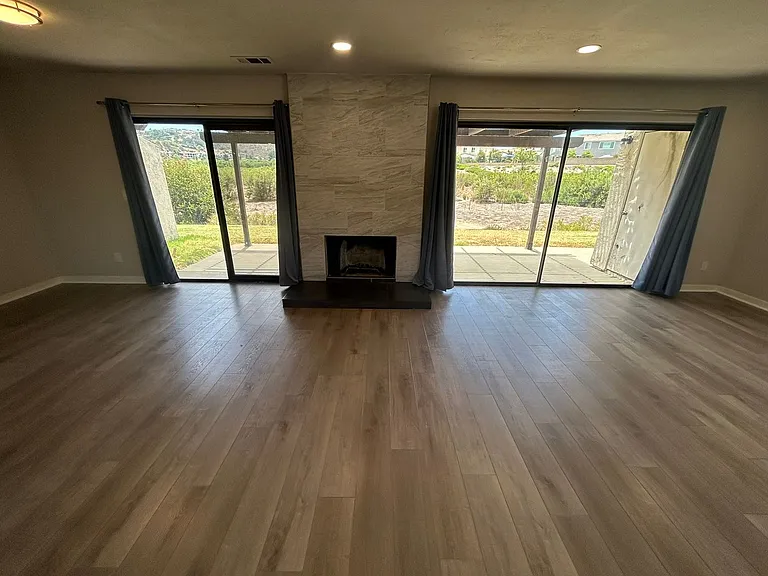 5402 Villas Dr — Photo 1