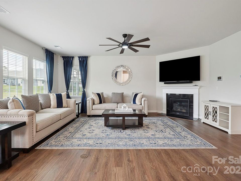 kiruakirua　0825 Quri Quinoa Peruvian Vodka (750 ml) | Keg N Bottle