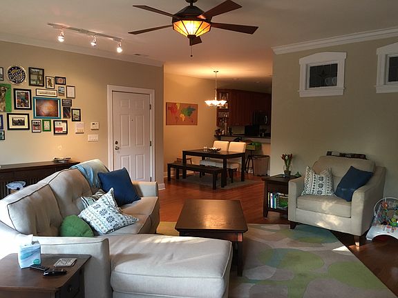 4th image of 5036 N Lockwood Ave #2
