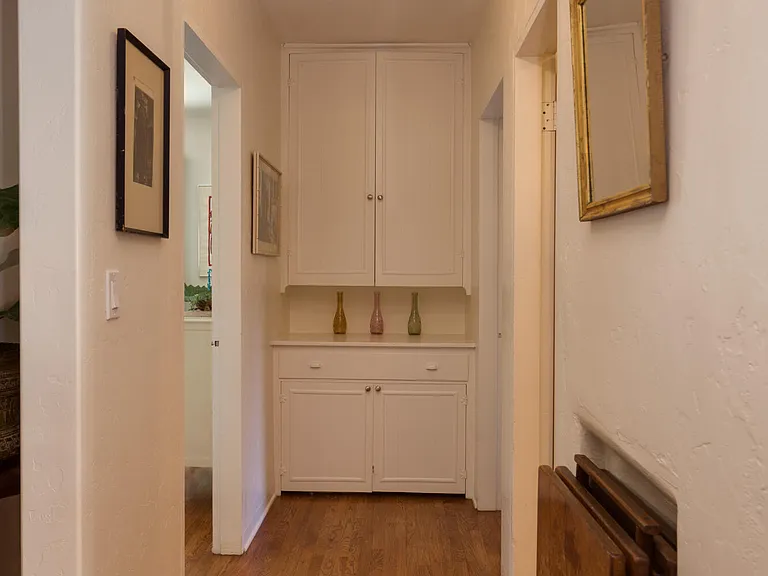 106 W Islay St — Photo 12