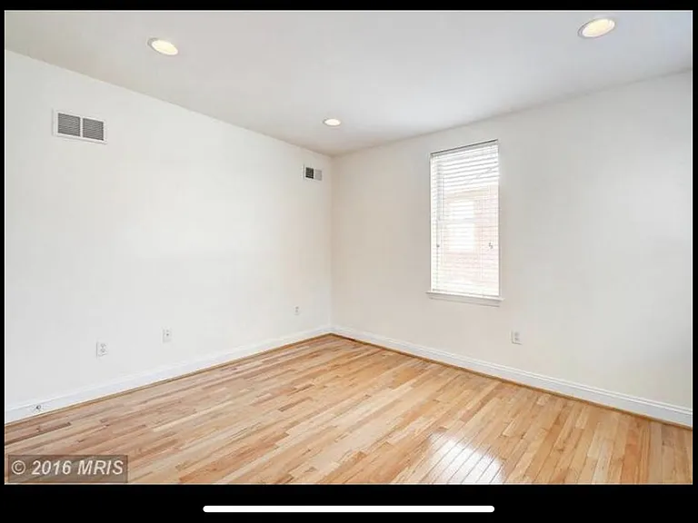 2611 E Fairmount Ave — Photo 15