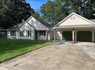 209 Maplewood Dr, Madison, MS 39110