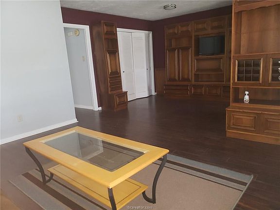 2nd image of 1800 Holleman Dr #A