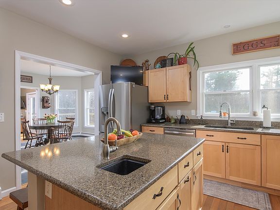 4th image of 518 Baltimore Road