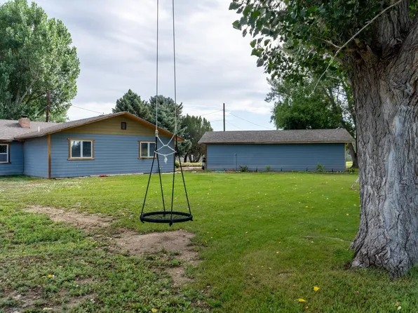 608 Cheyenne St, Basin, WY 82410