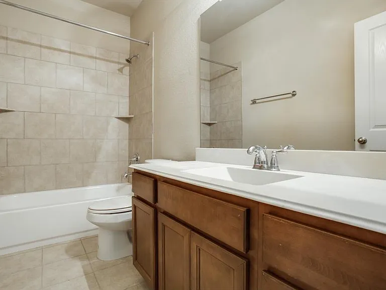 1120 Villa Paloma Blvd — Photo 20