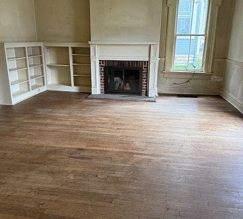 2nd image of 530 N King St