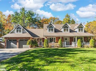 1096 Sunnidale Rd, Springwater, ON L9X 0R9