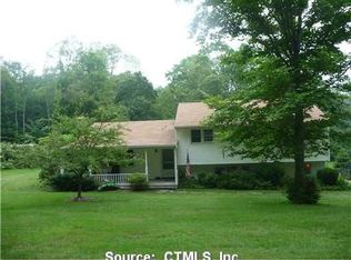 391 Grassy Hill Rd, Woodbury, CT 06798