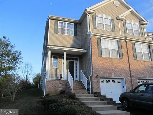 5 Jackson Ave Photo 1