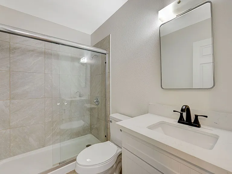 893 W Bartlett Ave — Photo 34