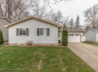 6000 Ellendale Dr, Lansing, MI 48911
