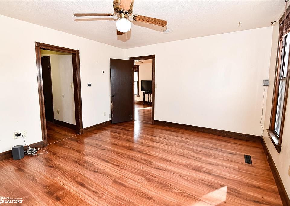 202 W Garfield St, Zearing, IA 50278 Zillow