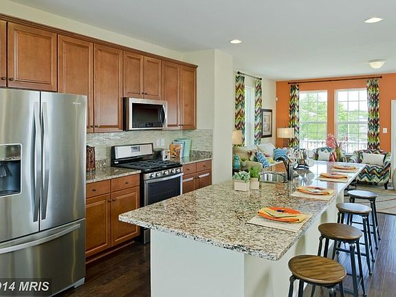 5th image of 3509 Woodlake Dr Unit 46