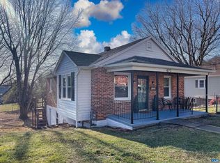 427 Peach St, Staunton, VA 24401
