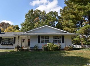 209 S Westgate Ave, Jacksonville, IL 62650