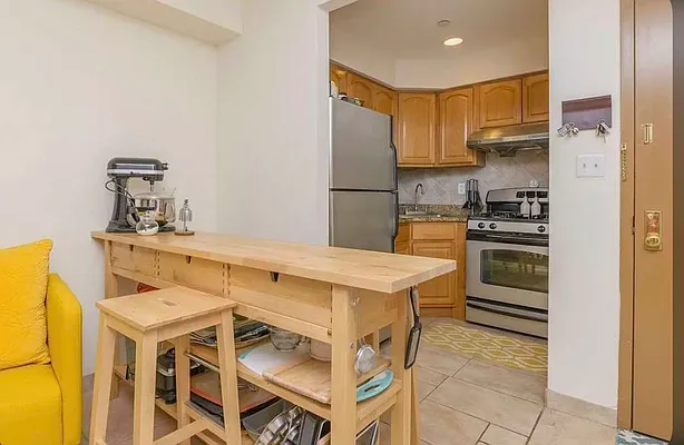 Rented by Voro, LLC | media 2